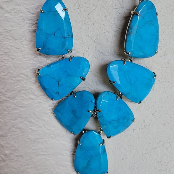 NWT Kendra Scott Blue Gold Statement Necklace - Picture 1 of 9